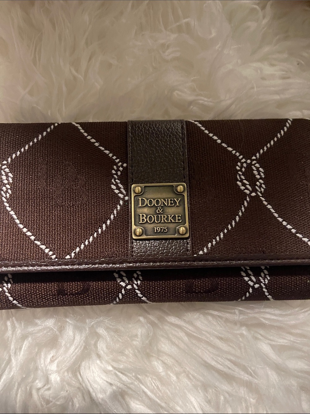 Dooney & Bourke Brown Signature Continental Card Holder